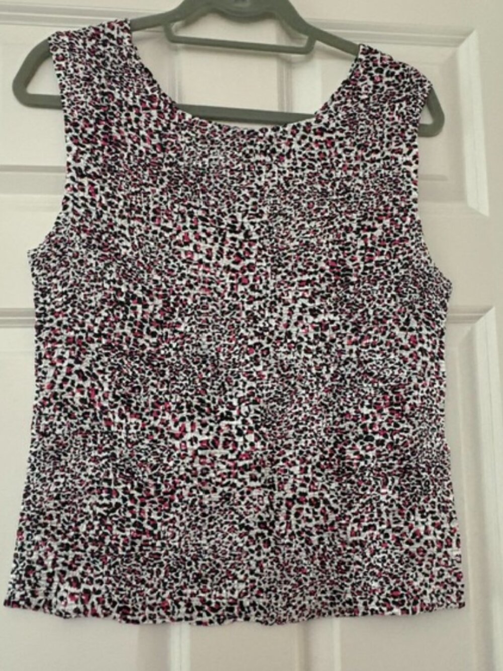 Casual Corner pink, white and black stretch tank top